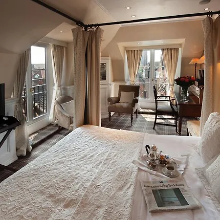 The Pand - Charming Boutique